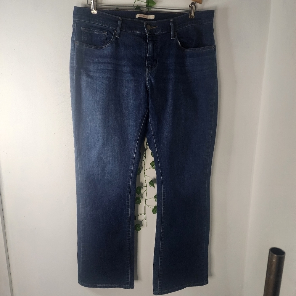 Levi's Curvy Bootcut Jeans